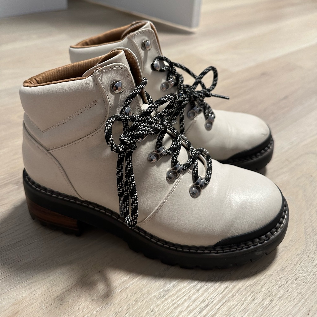 Universal Thread Winter Booties